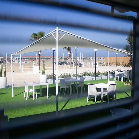 Aurora Beach & Suite Margherita Di Savoia Εξωτερικό φωτογραφία